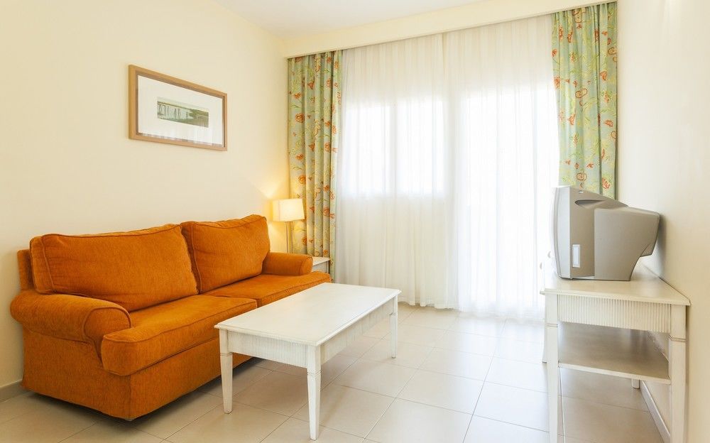 Aparthotel Ilunion Sancti Petri Novo Sancti Petri Luaran gambar