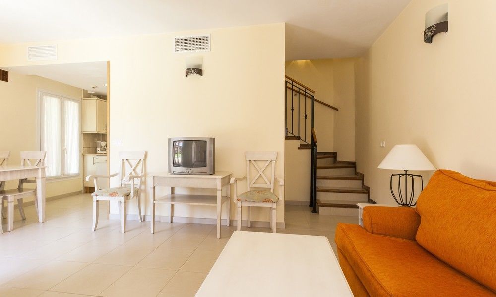 Aparthotel Ilunion Sancti Petri Novo Sancti Petri Luaran gambar