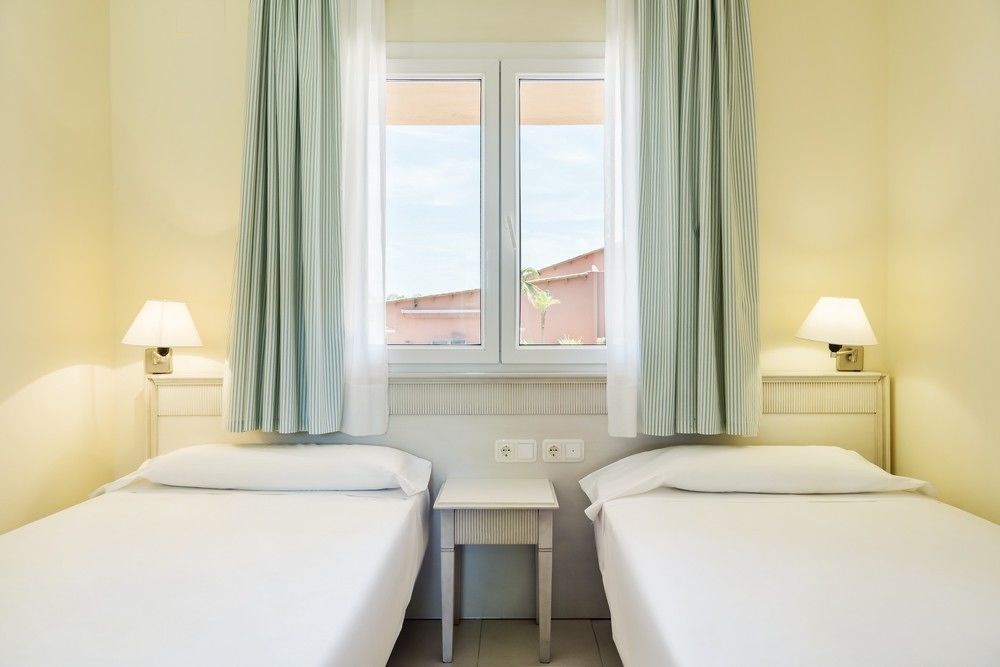 Aparthotel Ilunion Sancti Petri Novo Sancti Petri Luaran gambar