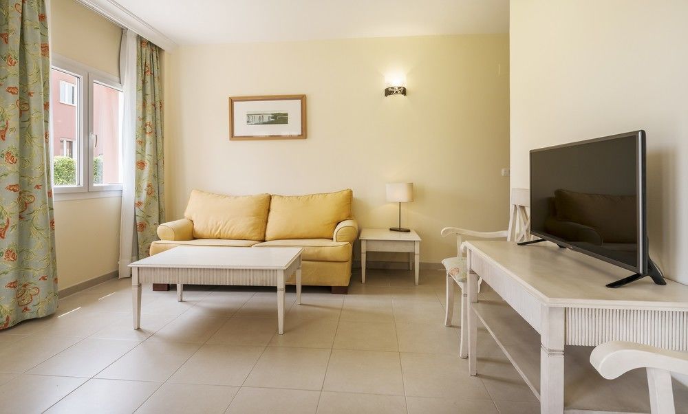 Aparthotel Ilunion Sancti Petri Novo Sancti Petri Luaran gambar