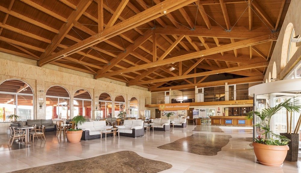 Aparthotel Ilunion Sancti Petri Novo Sancti Petri Luaran gambar
