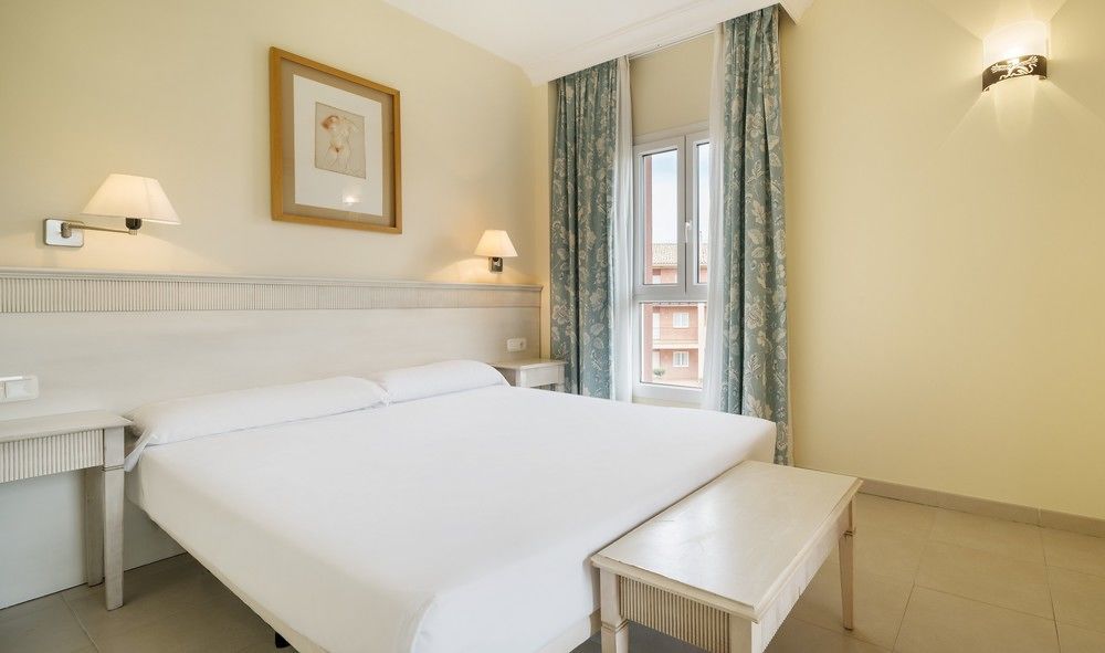 Aparthotel Ilunion Sancti Petri Novo Sancti Petri Luaran gambar